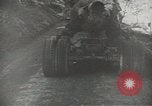 Standbild Erdbewegungsmaschinen Italien, 1944, aus Sekunde 24 historischem Filmmaterial Videoclip 65675058076