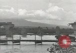 Standbild Erdbewegungsmaschinen Italien, 1944, aus Sekunde 49 historischem Filmmaterial Videoclip 65675058076