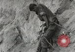 Standbild Ingenieure Italien, 1944, aus Sekunde 26 historischem Filmmaterial Videoclip 65675058077