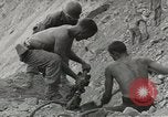Standbild Ingenieure Italien, 1944, aus Sekunde 34 historischem Filmmaterial Videoclip 65675058077
