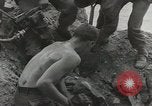 Standbild Ingenieure Italien, 1944, aus Sekunde 40 historischem Filmmaterial Videoclip 65675058077