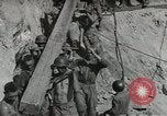Standbild Ingenieure Italien, 1944, aus Sekunde 48 historischem Filmmaterial Videoclip 65675058077
