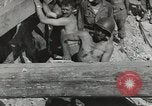 Standbild Ingenieure Italien, 1944, aus Sekunde 50 historischem Filmmaterial Videoclip 65675058077