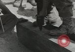 Standbild Ingenieure Italien, 1944, aus Sekunde 53 historischem Filmmaterial Videoclip 65675058077