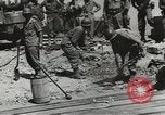 Standbild Ingenieure Italien, 1944, aus Sekunde 60 historischem Filmmaterial Videoclip 65675058077