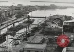 Standbild Ingenieure Neapel Italien, 1943, aus Sekunde 10 historischem Filmmaterial Videoclip 65675058078