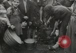 Standbild Ingenieure Neapel Italien, 1943, aus Sekunde 60 historischem Filmmaterial Videoclip 65675058078