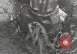 Standbild US Army Pionierausrüstung WW2 europäische Theater, 1944, aus Sekunde 15 historischem Filmmaterial Videoclip 65675058079