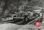 Standbild US Army Pionierausrüstung WW2 europäische Theater, 1944, aus Sekunde 40 historischem Filmmaterial Videoclip 65675058079