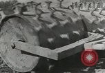 Standbild US Army Pionierausrüstung WW2 europäische Theater, 1944, aus Sekunde 47 historischem Filmmaterial Videoclip 65675058079