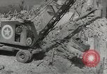 Standbild US Army Pionierausrüstung WW2 europäische Theater, 1944, aus Sekunde 52 historischem Filmmaterial Videoclip 65675058079