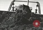 Standbild US Army Pionierausrüstung WW2 europäische Theater, 1944, aus Sekunde 55 historischem Filmmaterial Videoclip 65675058079