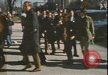 Standbild Vietnam Anti-Kriegs-Rallye Washington DC USA, 1969, aus Sekunde 24 historischem Filmmaterial Videoclip 65675058086