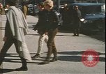 Standbild Vietnam Anti-Kriegs-Rallye Washington DC USA, 1969, aus Sekunde 29 historischem Filmmaterial Videoclip 65675058086
