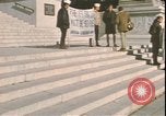 Standbild Vietnam Anti-Kriegs-Rallye Washington DC USA, 1969, aus Sekunde 37 historischem Filmmaterial Videoclip 65675058086