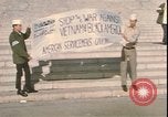 Standbild Vietnam Anti-Kriegs-Rallye Washington DC USA, 1969, aus Sekunde 42 historischem Filmmaterial Videoclip 65675058086