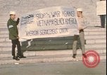 Standbild Vietnam Anti-Kriegs-Rallye Washington DC USA, 1969, aus Sekunde 46 historischem Filmmaterial Videoclip 65675058086