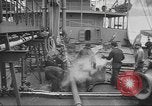 Image pétrolier United States USA, 1942, de la seconde 17 séquences d'archives historiques vidéo 65675058089