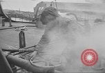 Image pétrolier United States USA, 1942, de la seconde 40 séquences d'archives historiques vidéo 65675058089