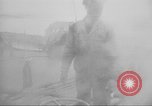Image pétrolier United States USA, 1942, de la seconde 43 séquences d'archives historiques vidéo 65675058089