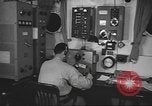 Standbild Radio telegrapher United States USA, 1942, aus Sekunde 8 historischem Filmmaterial Videoclip 65675058090