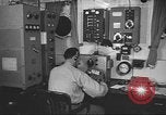 Standbild Radio telegrapher United States USA, 1942, aus Sekunde 22 historischem Filmmaterial Videoclip 65675058090