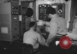 Standbild Radio telegrapher United States USA, 1942, aus Sekunde 25 historischem Filmmaterial Videoclip 65675058090