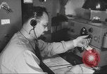 Standbild Radio telegrapher United States USA, 1942, aus Sekunde 39 historischem Filmmaterial Videoclip 65675058090
