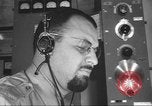 Standbild Radio telegrapher United States USA, 1942, aus Sekunde 41 historischem Filmmaterial Videoclip 65675058090