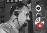 Standbild Radio telegrapher United States USA, 1942, aus Sekunde 54 historischem Filmmaterial Videoclip 65675058090
