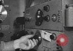 Standbild Radio telegrapher United States USA, 1942, aus Sekunde 59 historischem Filmmaterial Videoclip 65675058090