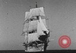 Standbild Merchant Marine Offizier Kandidaten Kings Point New York USA, 1942, aus Sekunde 30 historischem Filmmaterial Videoclip 65675058097