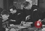 Immagine di Merchant Marine Officer candidati Kings Point New York USA, 1942, secondo 30 filmato di repertorio 65675058101
