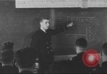 Standbild Merchant Marine Offizier Kandidaten Kings Point New York USA, 1942, aus Sekunde 6 historischem Filmmaterial Videoclip 65675058102