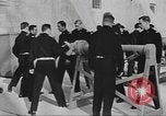 Standbild Merchant Marine Offizier Kandidaten Kings Point New York USA, 1942, aus Sekunde 35 historischem Filmmaterial Videoclip 65675058103