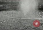Standbild Bekämpfung von Bränden in den Seehäfen United States USA, 1944, aus Sekunde 38 historischem Filmmaterial Videoclip 65675058108