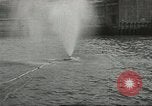 Standbild Bekämpfung von Bränden in den Seehäfen United States USA, 1944, aus Sekunde 44 historischem Filmmaterial Videoclip 65675058108