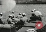 Standbild Bekämpfung von Bränden in den Seehäfen United States USA, 1944, aus Sekunde 47 historischem Filmmaterial Videoclip 65675058108