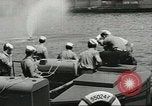 Standbild Bekämpfung von Bränden in den Seehäfen United States USA, 1944, aus Sekunde 49 historischem Filmmaterial Videoclip 65675058108