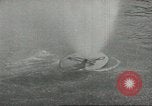 Standbild Bekämpfung von Bränden in den Seehäfen United States USA, 1944, aus Sekunde 52 historischem Filmmaterial Videoclip 65675058108