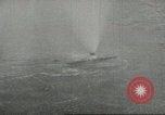 Standbild Bekämpfung von Bränden in den Seehäfen United States USA, 1944, aus Sekunde 53 historischem Filmmaterial Videoclip 65675058108