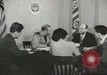Immagine di La marina mercantile marinai United States USA, 1944, secondo 17 filmato di repertorio 65675058112