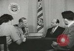 Immagine di La marina mercantile marinai United States USA, 1944, secondo 54 filmato di repertorio 65675058112