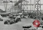 Image automotive usine de remontage Théâtre Méditerranéen, 1943, de la seconde 57 séquences d'archives historiques vidéo 65675058120