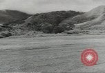 Standbild Douglas C-47 Skytrain Wau Papua Neu Guinea, 1943, aus Sekunde 54 historischem Filmmaterial Videoclip 65675058121