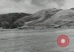 Standbild Douglas C-47 Skytrain Wau Papua Neu Guinea, 1943, aus Sekunde 55 historischem Filmmaterial Videoclip 65675058121
