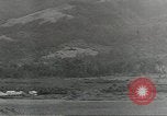 Standbild Douglas C-47 Skytrain Wau Papua Neu Guinea, 1943, aus Sekunde 61 historischem Filmmaterial Videoclip 65675058121