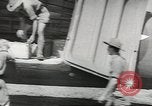 Standbild Douglas C-47 Skytrain Wau Papua Neu Guinea, 1943, aus Sekunde 23 historischem Filmmaterial Videoclip 65675058123