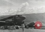 Standbild Douglas C-47 Skytrain Wau Papua Neu Guinea, 1943, aus Sekunde 36 historischem Filmmaterial Videoclip 65675058123