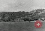 Standbild Douglas C-47 Skytrain Wau Papua Neu Guinea, 1943, aus Sekunde 45 historischem Filmmaterial Videoclip 65675058123